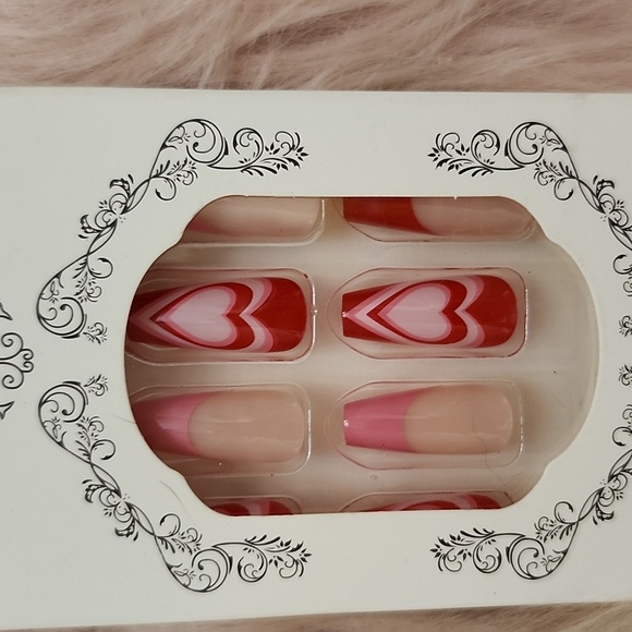 BOGO SALE!! Brand New BEAUTIFUL NAIL False Nails - Picture 3 of 4